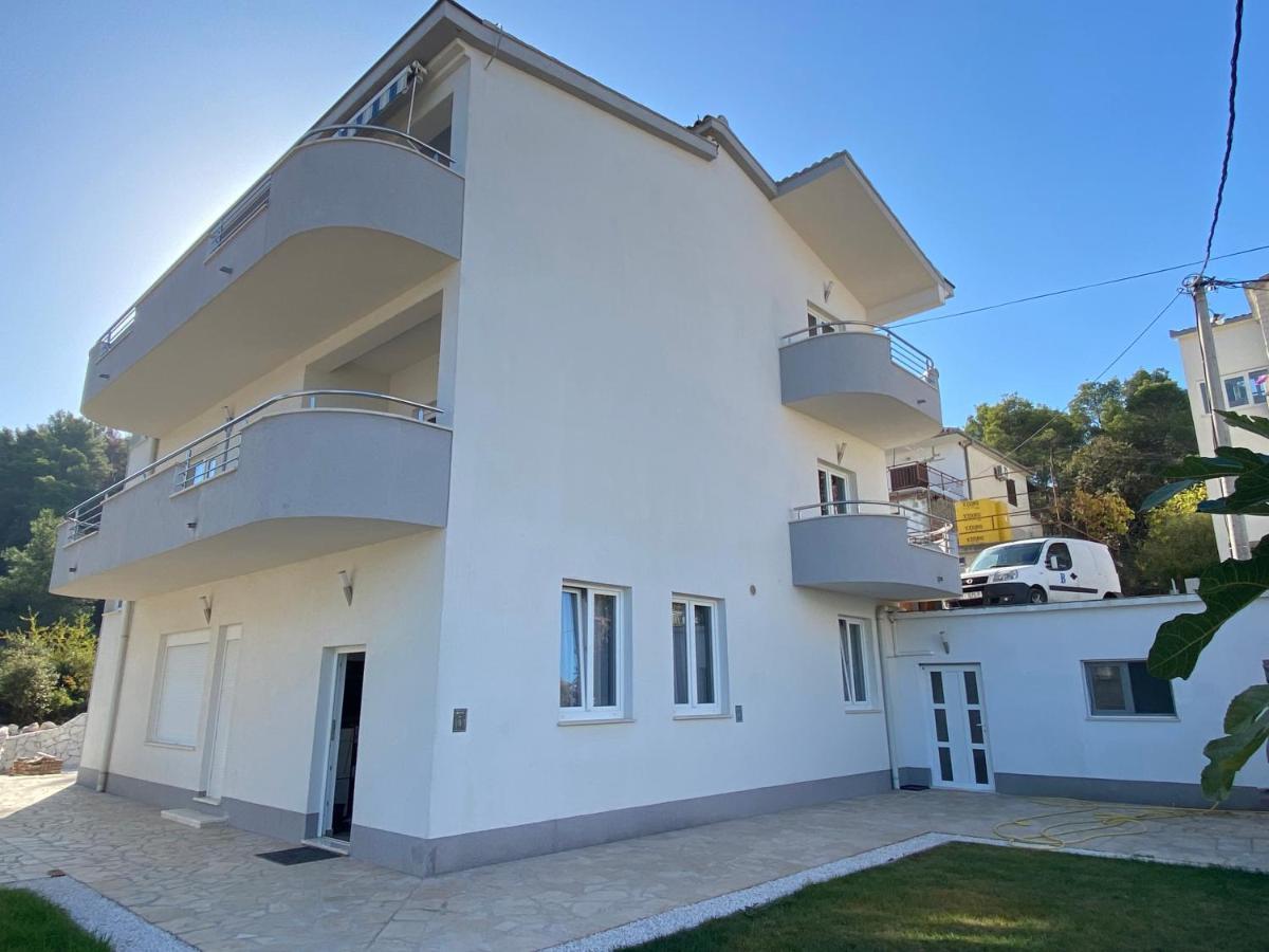 Apartments Antonella Трогір Екстер'єр фото
