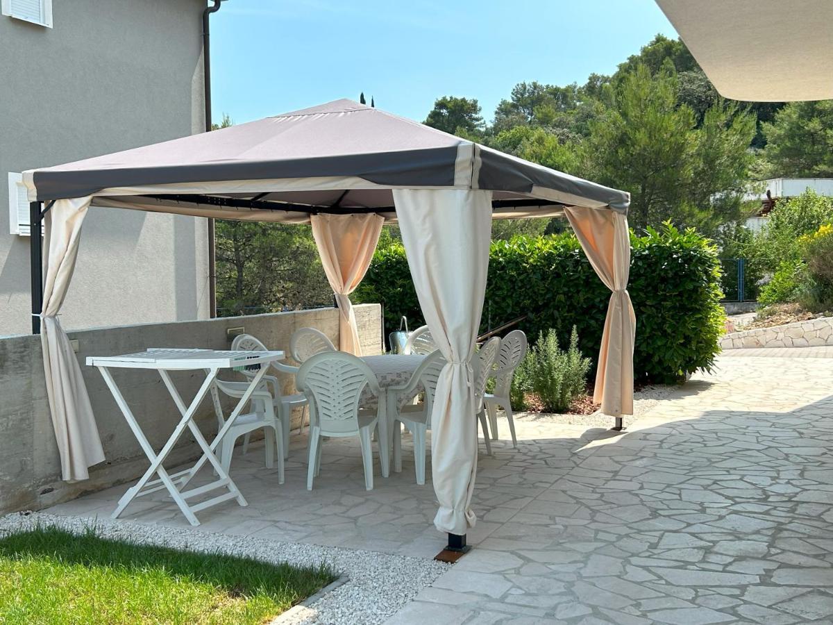 Apartments Antonella Трогір Екстер'єр фото