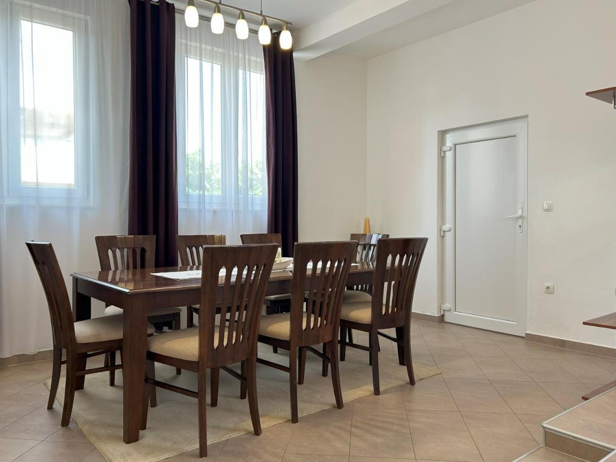 Apartments Antonella Трогір Екстер'єр фото