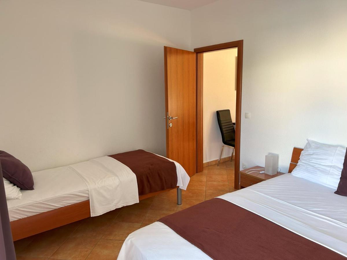 Apartments Antonella Трогір Екстер'єр фото