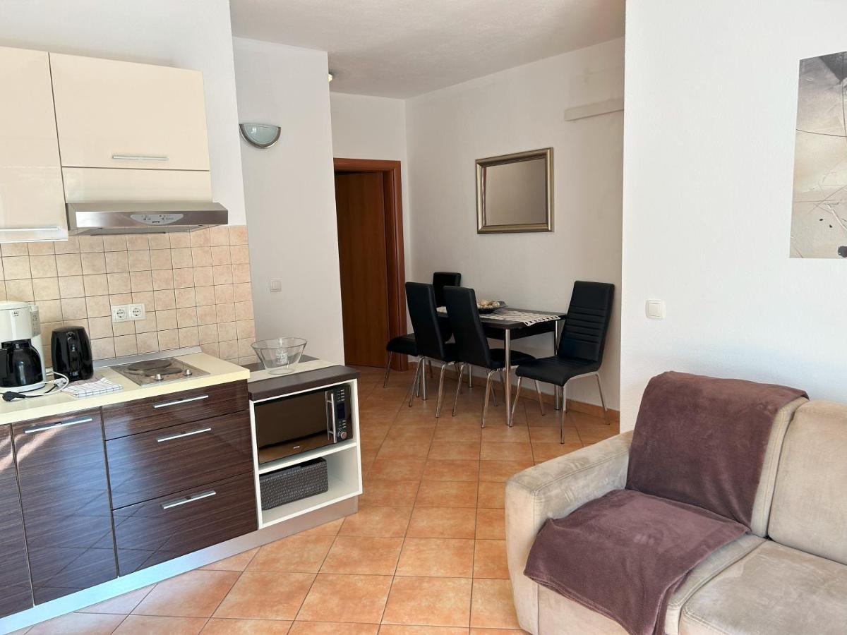 Apartments Antonella Трогір Екстер'єр фото